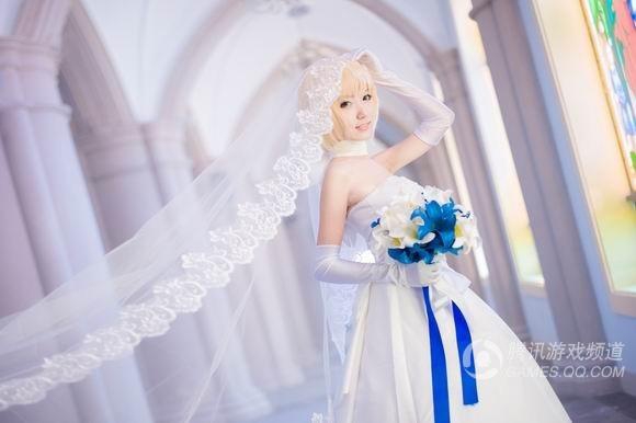 夏美酱cos黑saber图片_saber婚纱cos