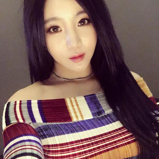 韩国美女 美女主播 高恩晒 胸器 性感私照