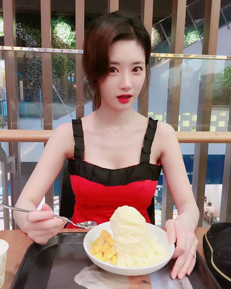 网络红人 韩国美女 美女主播 Yuki Han 韩申颖 胸器 豪乳 性感私照