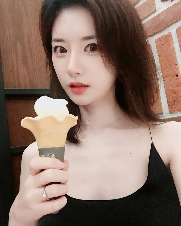 网络红人 韩国美女 美女主播 Yuki Han 韩申颖 胸器 豪乳 性感私照