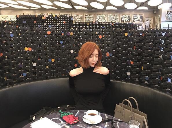 韩国美女 美女主播 米娜 胸器 性感私照 美女自拍