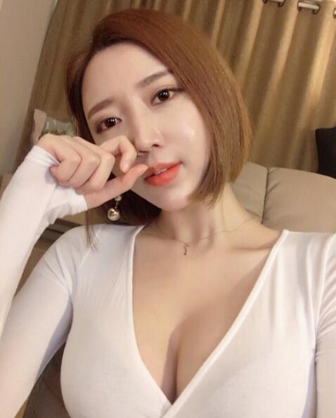 韩国美女 美女主播 米娜 胸器 性感私照 美女自拍