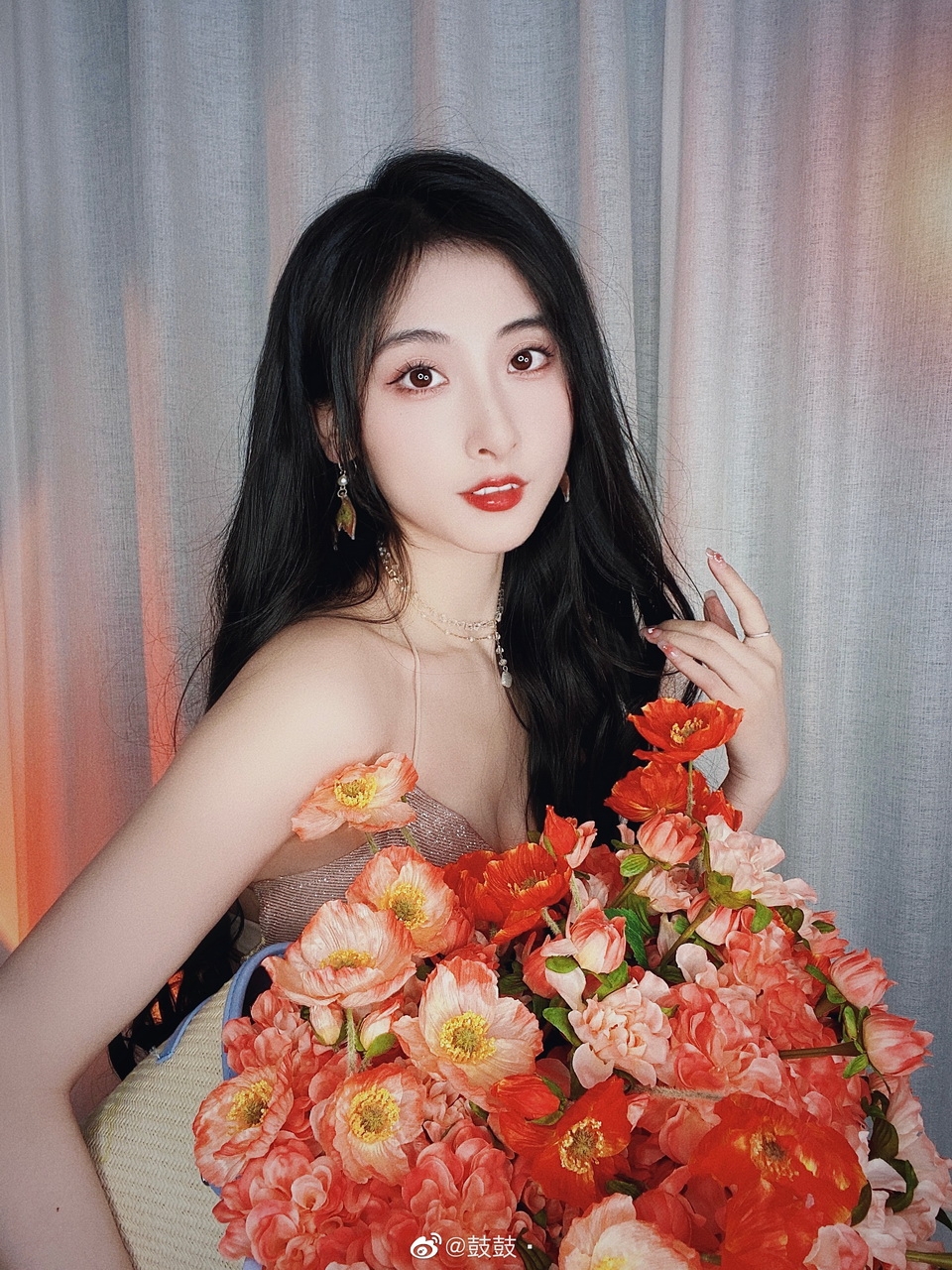 鼓鼓· LPL LOL 英雄联盟 美女解说