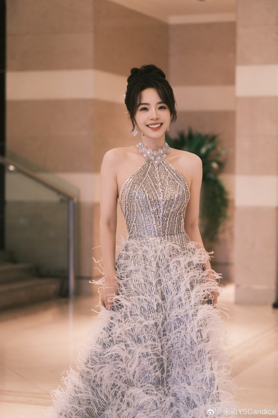 余霜YSCandice LPL 美女主持 LOL 英雄联盟